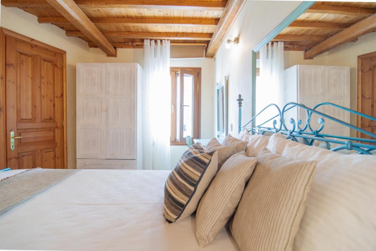 Villa Theodora View Apartments Thalia アギオス・ゲオルギオス・パゴン エクステリア 写真